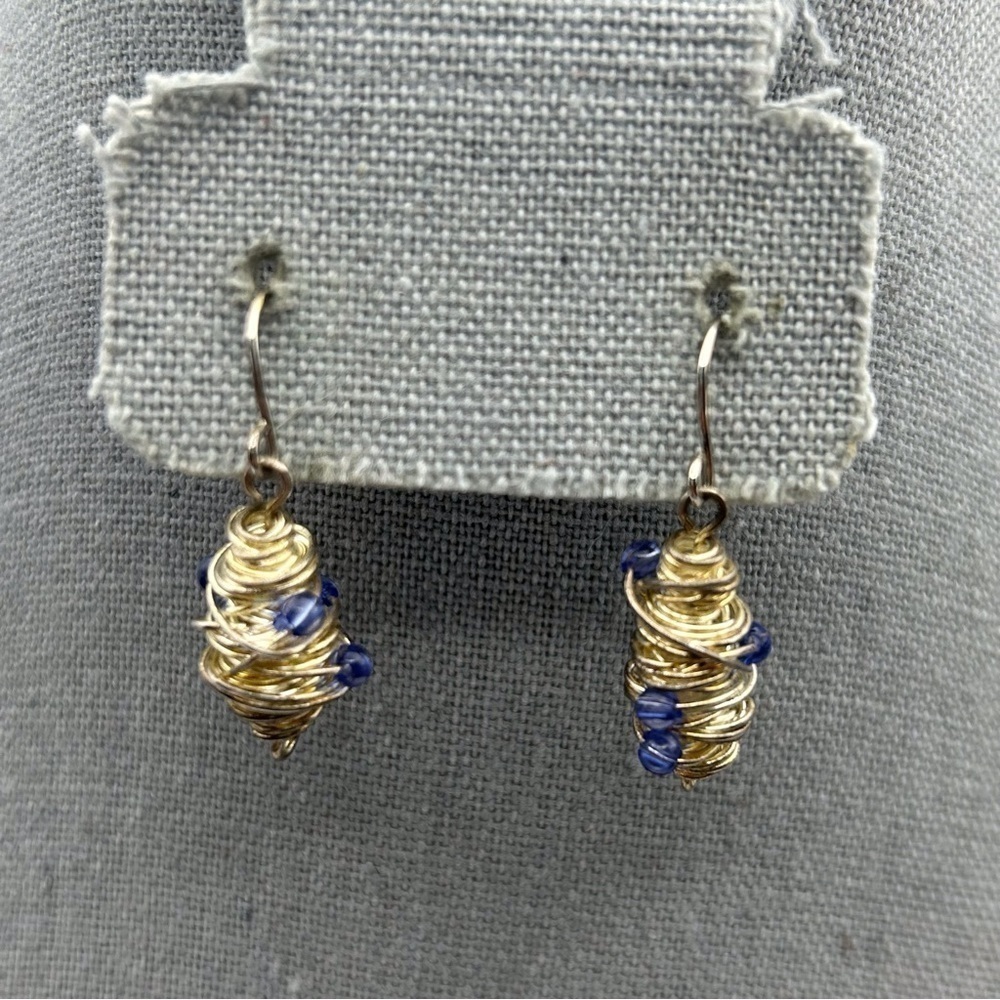 Silver Tone Cluster Wire Bunch with Purple Beads Dangle Earrings Chunky Swirl